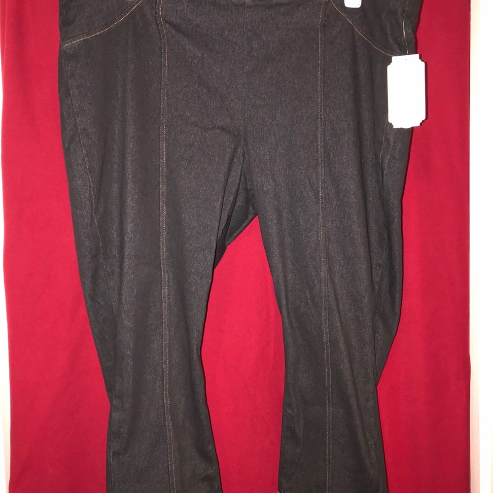 Capri pants - Picture 2 of 6